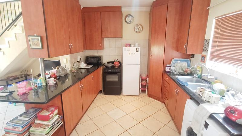 2 Bedroom Property for Sale in Annlin Gauteng