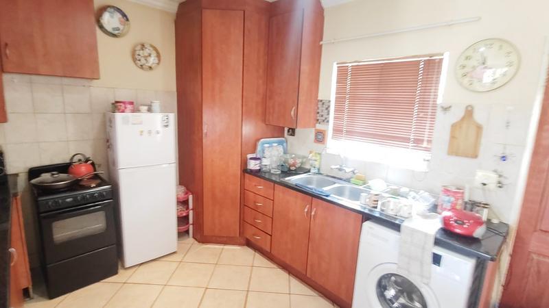 2 Bedroom Property for Sale in Annlin Gauteng