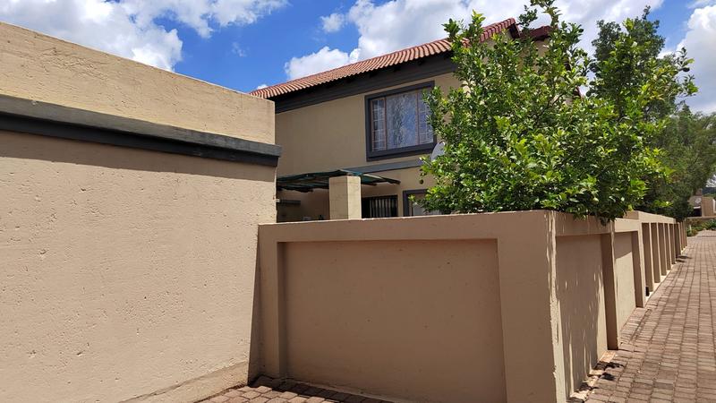 2 Bedroom Property for Sale in Annlin Gauteng