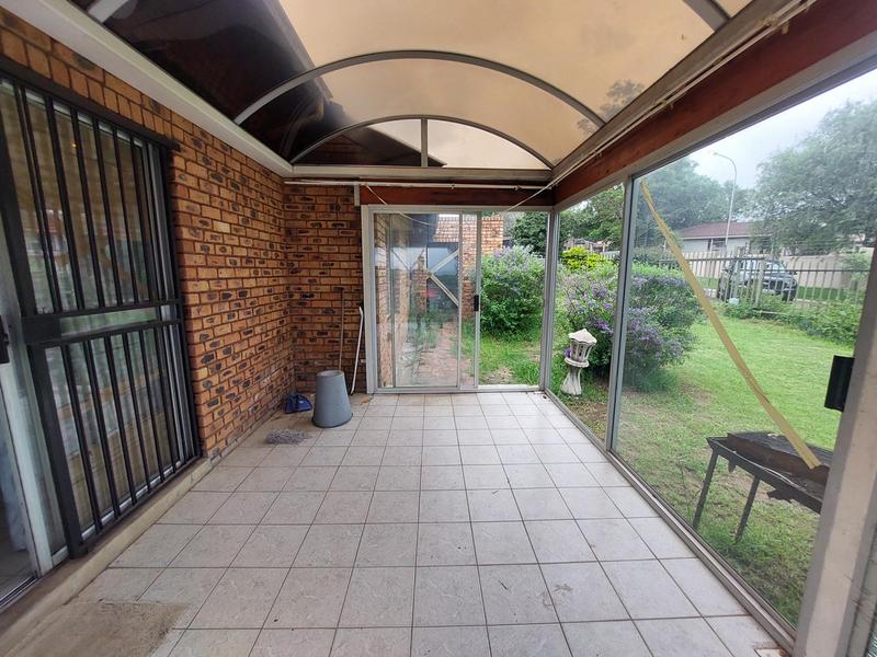 3 Bedroom Property for Sale in The Reeds Gauteng