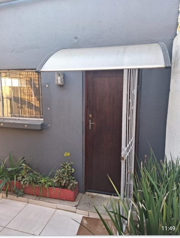 To Let 1 Bedroom Property for Rent in Kensington Gauteng