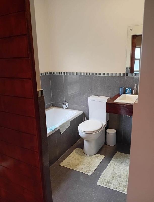 To Let 2 Bedroom Property for Rent in Buccleuch Gauteng