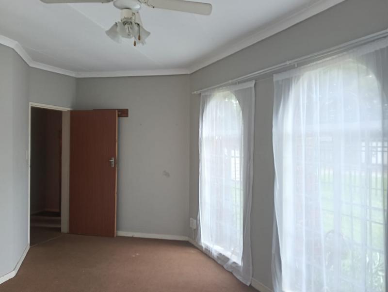 To Let 2 Bedroom Property for Rent in Selcourt Gauteng