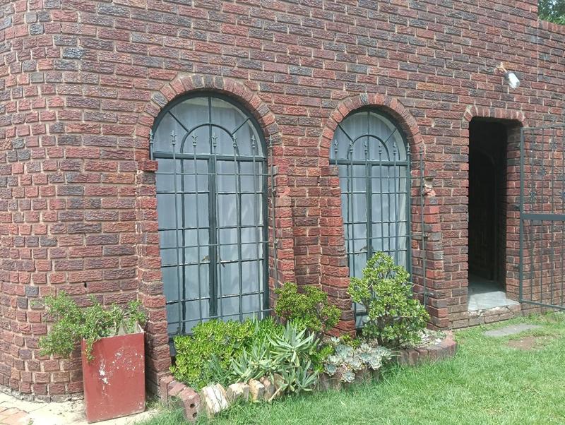 To Let 2 Bedroom Property for Rent in Selcourt Gauteng