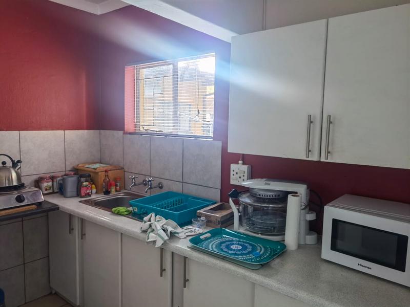 To Let 2 Bedroom Property for Rent in Selcourt Gauteng