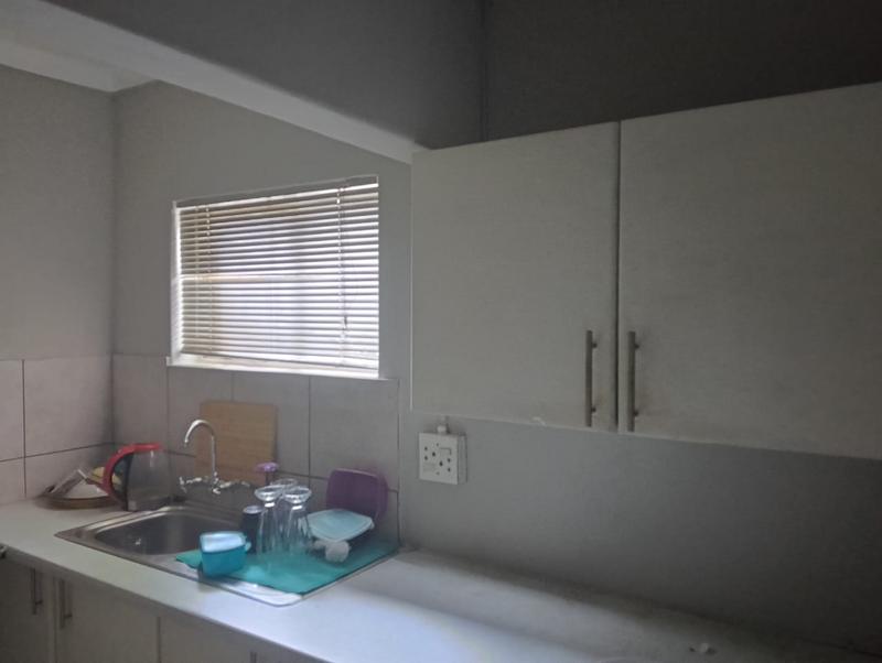 To Let 2 Bedroom Property for Rent in Selcourt Gauteng