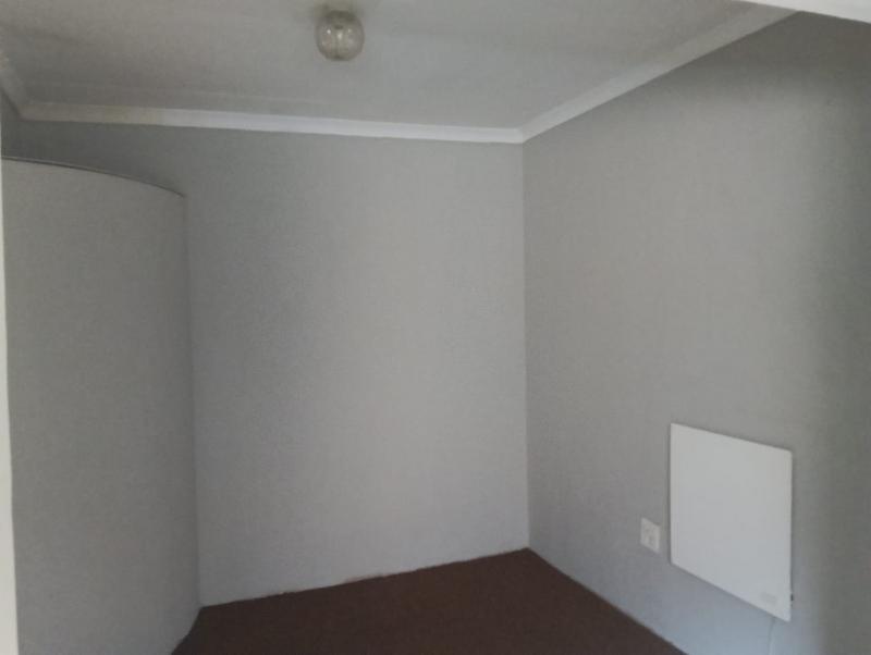 To Let 2 Bedroom Property for Rent in Selcourt Gauteng