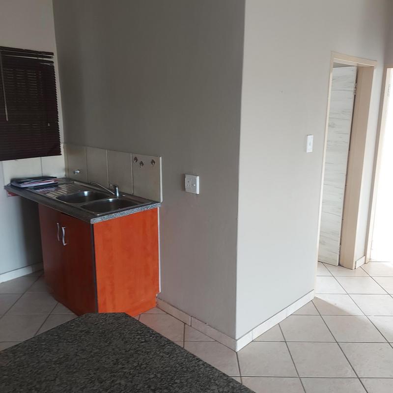 To Let 2 Bedroom Property for Rent in Elspark Gauteng