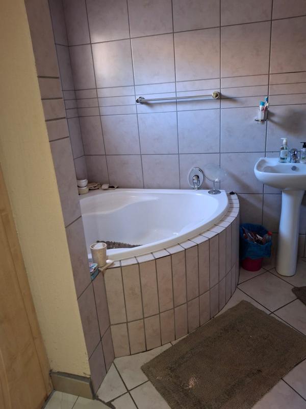 To Let 3 Bedroom Property for Rent in Vanderbijlpark Gauteng