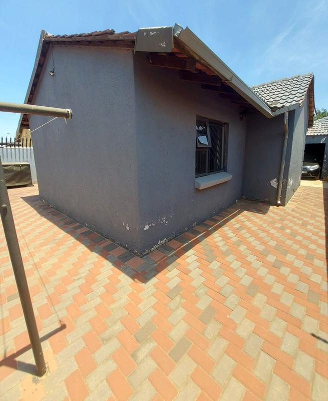 To Let 3 Bedroom Property for Rent in Protea Garden Gauteng