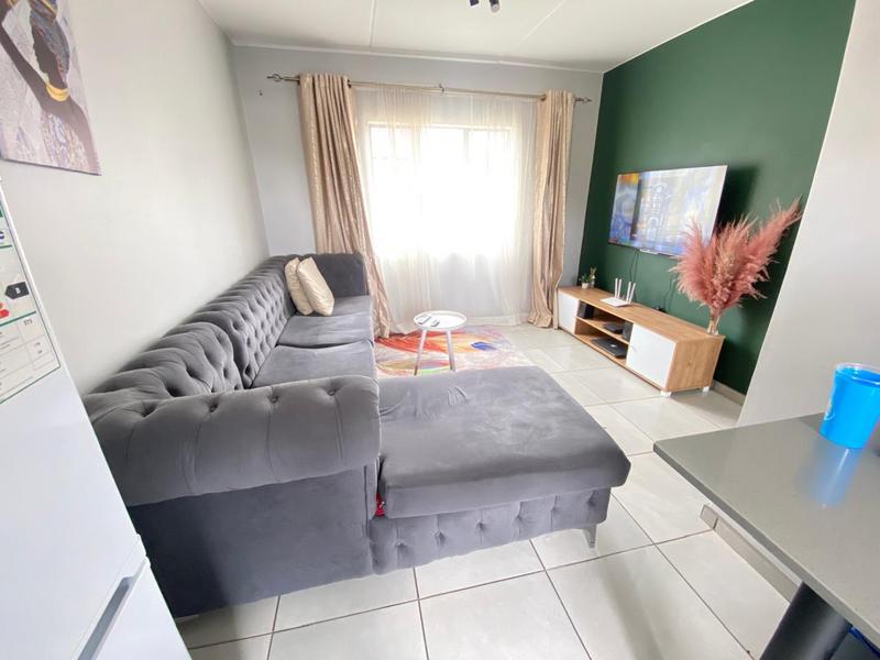 2 Bedroom Property for Sale in Fleurhof Gauteng