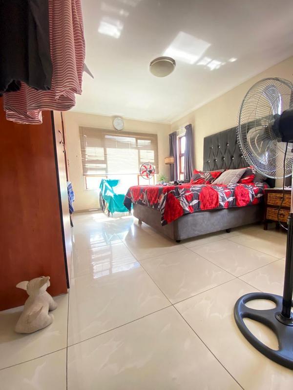 3 Bedroom Property for Sale in Robinpark Gauteng