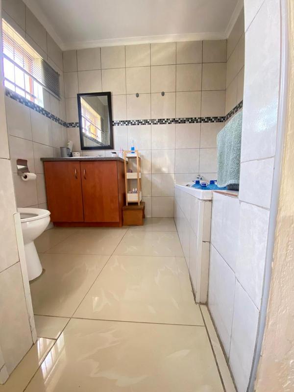 3 Bedroom Property for Sale in Robinpark Gauteng