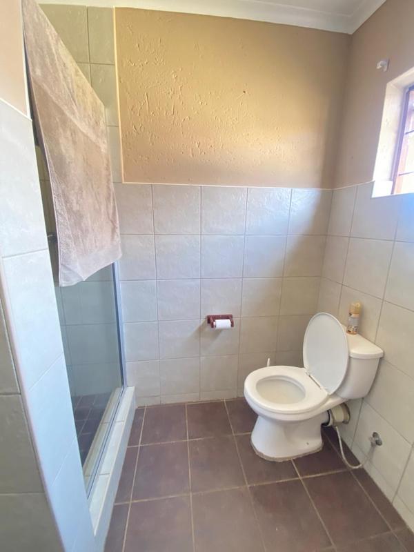 3 Bedroom Property for Sale in Robinpark Gauteng