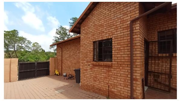 4 Bedroom Property for Sale in Country View Gauteng