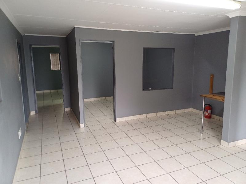 To Let commercial Property for Rent in Hennopspark Gauteng