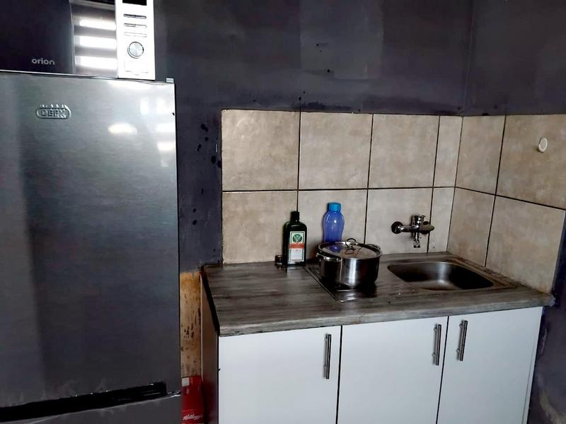 3 Bedroom Property for Sale in Lakeside Gauteng