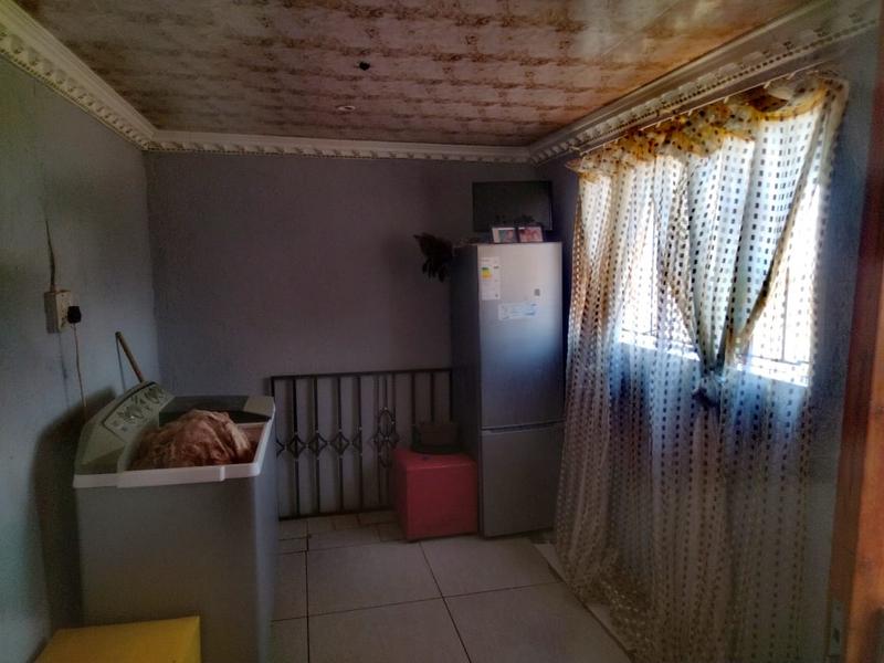 2 Bedroom Property for Sale in Lakeside Gauteng