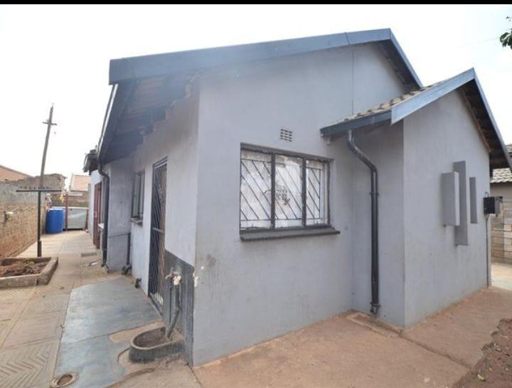 3 Bedroom Property for Sale in Protea Glen Gauteng