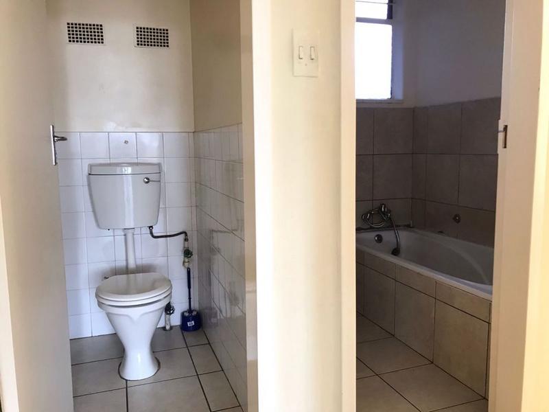 To Let 1 Bedroom Property for Rent in Bramley Gauteng