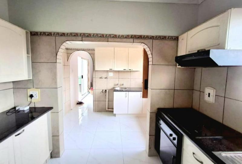 3 Bedroom Property for Sale in Brackendowns Gauteng