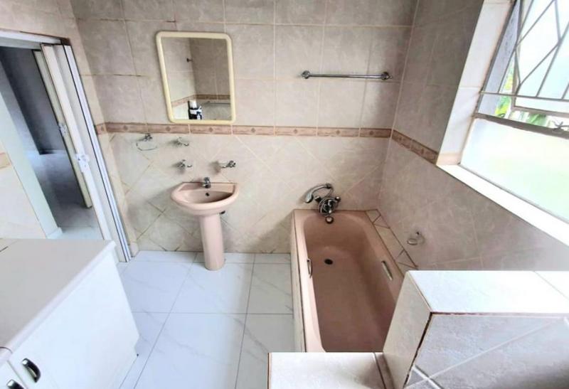 3 Bedroom Property for Sale in Brackendowns Gauteng