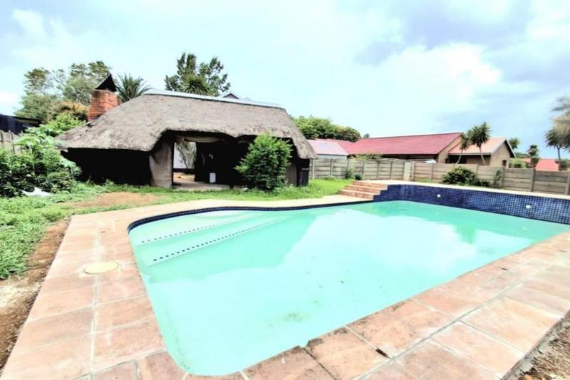 3 Bedroom Property for Sale in Brackendowns Gauteng