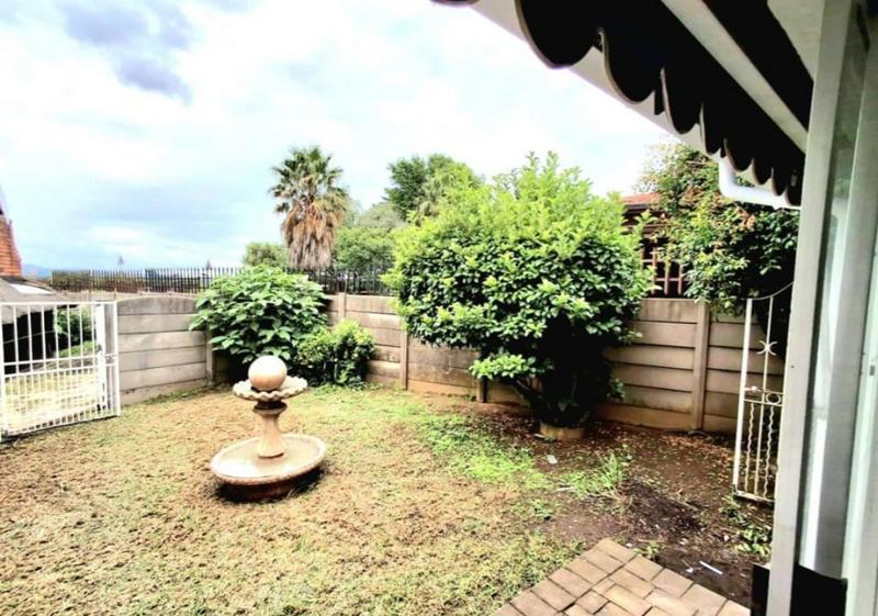 3 Bedroom Property for Sale in Brackendowns Gauteng