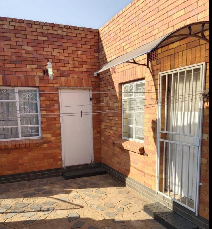 2 Bedroom Property for Sale in Florentia Gauteng