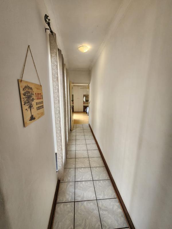 4 Bedroom Property for Sale in Verwoerdpark Gauteng