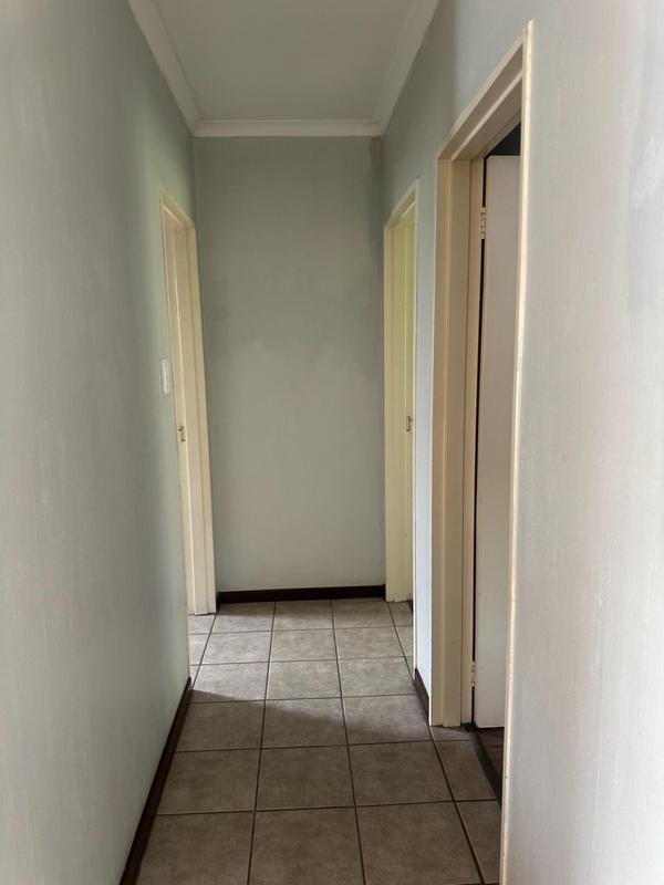 To Let 2 Bedroom Property for Rent in Greenstone Hill Gauteng