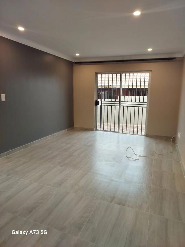 To Let 3 Bedroom Property for Rent in Olievenhoutbosch Gauteng