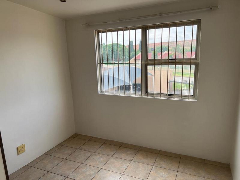 To Let 2 Bedroom Property for Rent in Wychwood Gauteng