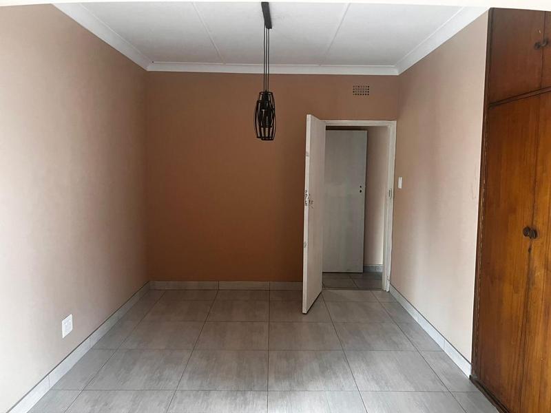 To Let 4 Bedroom Property for Rent in Edenvale Gauteng