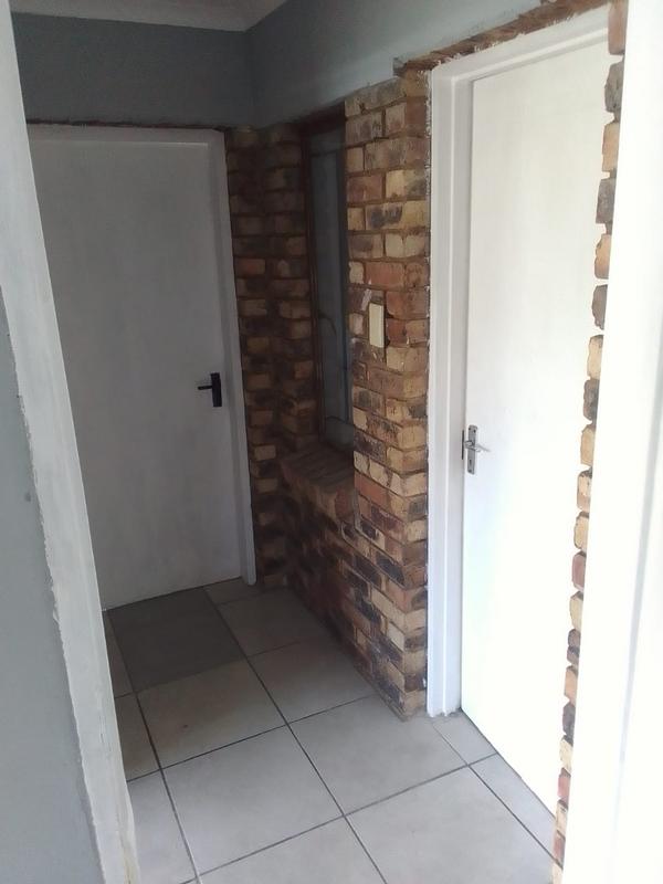 To Let 1 Bedroom Property for Rent in Minnebron Gauteng