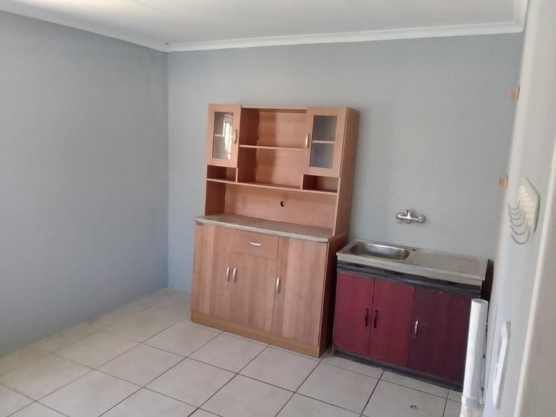 To Let 1 Bedroom Property for Rent in Minnebron Gauteng