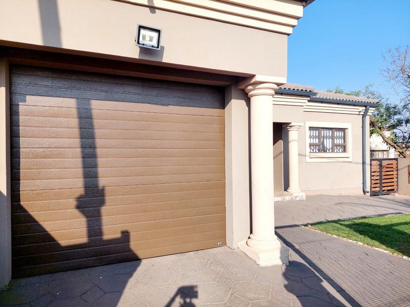 3 Bedroom Property for Sale in Lotus Gardens Gauteng