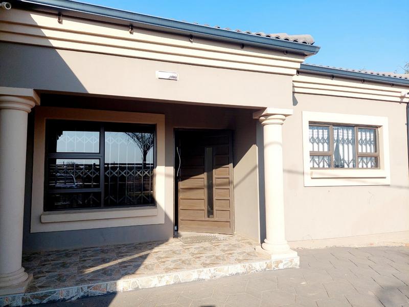 3 Bedroom Property for Sale in Lotus Gardens Gauteng