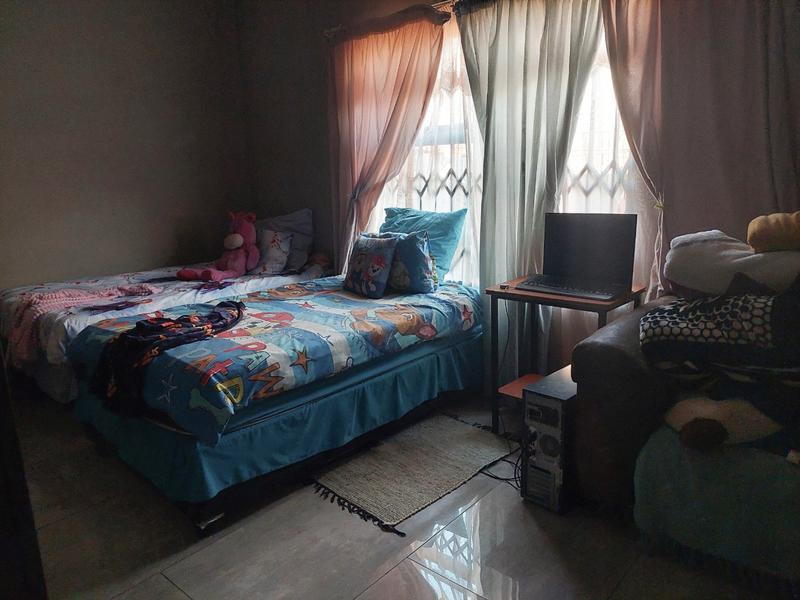 3 Bedroom Property for Sale in Lotus Gardens Gauteng