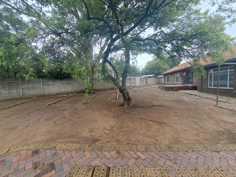 To Let 3 Bedroom Property for Rent in Rooihuiskraal Gauteng