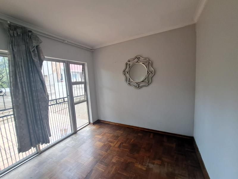 To Let 3 Bedroom Property for Rent in Rooihuiskraal Gauteng