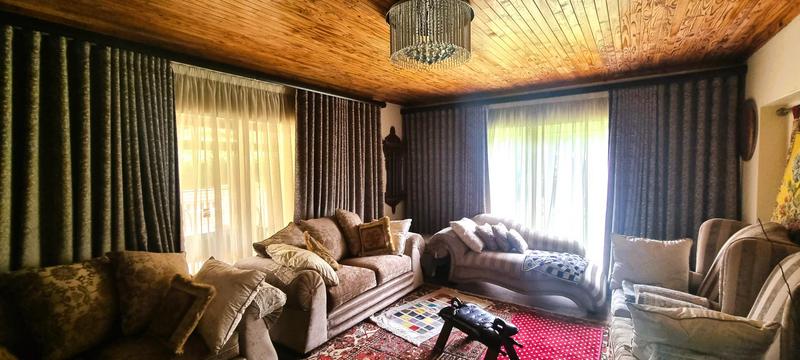 6 Bedroom Property for Sale in Eldoraigne Gauteng