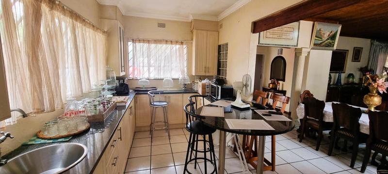 6 Bedroom Property for Sale in Eldoraigne Gauteng