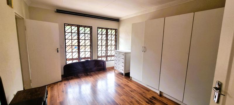 6 Bedroom Property for Sale in Eldoraigne Gauteng