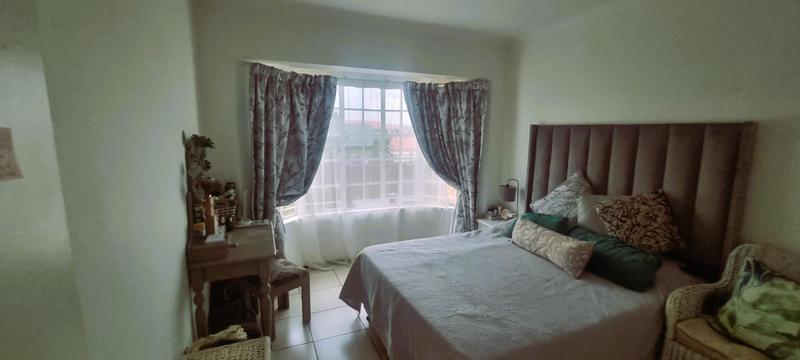 2 Bedroom Property for Sale in Hennopspark Gauteng