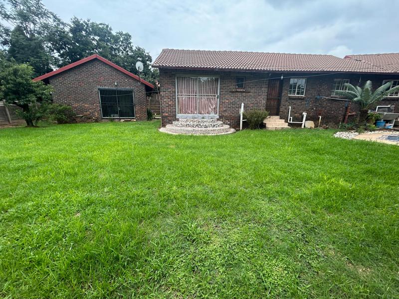 4 Bedroom Property for Sale in The Reeds Gauteng