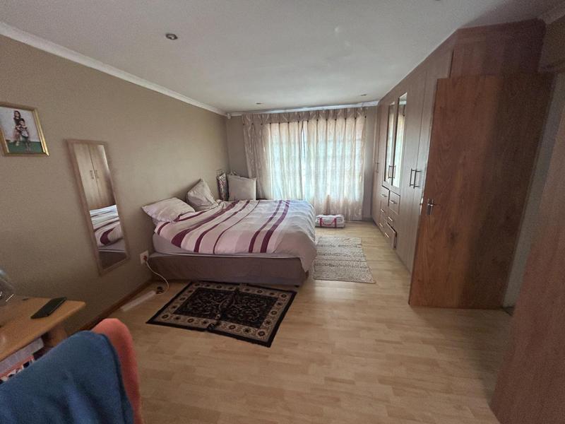 4 Bedroom Property for Sale in The Reeds Gauteng