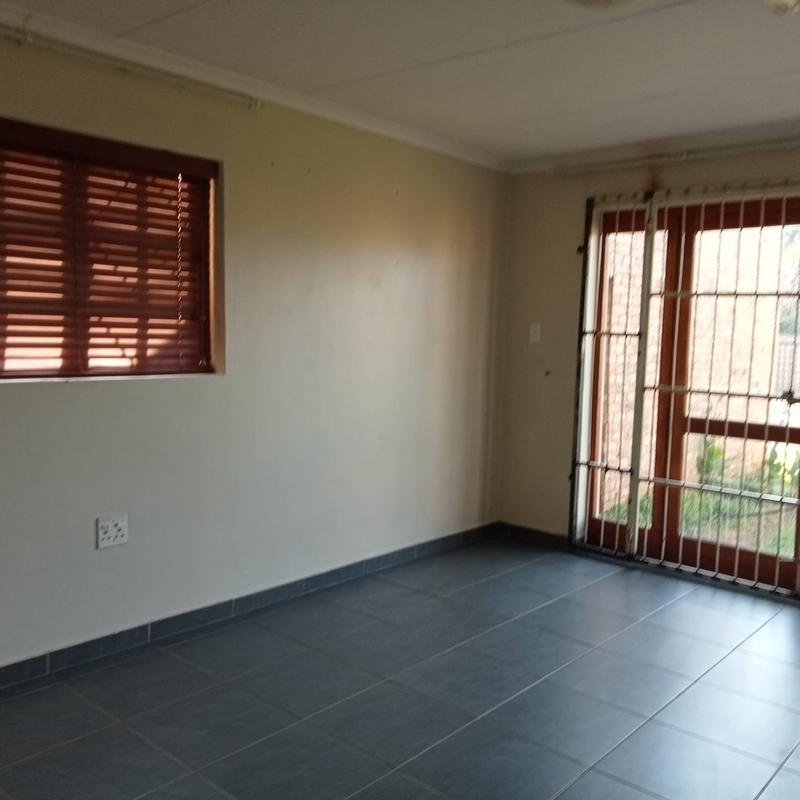 3 Bedroom Property for Sale in Raslouw Gauteng