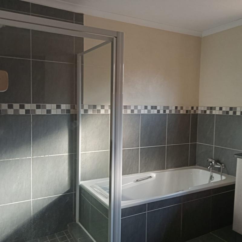 3 Bedroom Property for Sale in Raslouw Gauteng