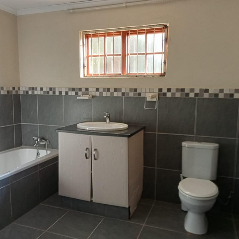 3 Bedroom Property for Sale in Raslouw Gauteng